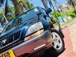 A picture of TOYOTA HARRIER