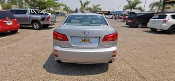 lexus is250