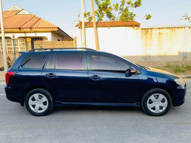 A picture of TOYOTO FIELDER NEW