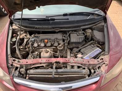 A picture of QUICK SALE HONDA CIVIC I ROBOT CAR NEEDS PAINT UNTEMPERED