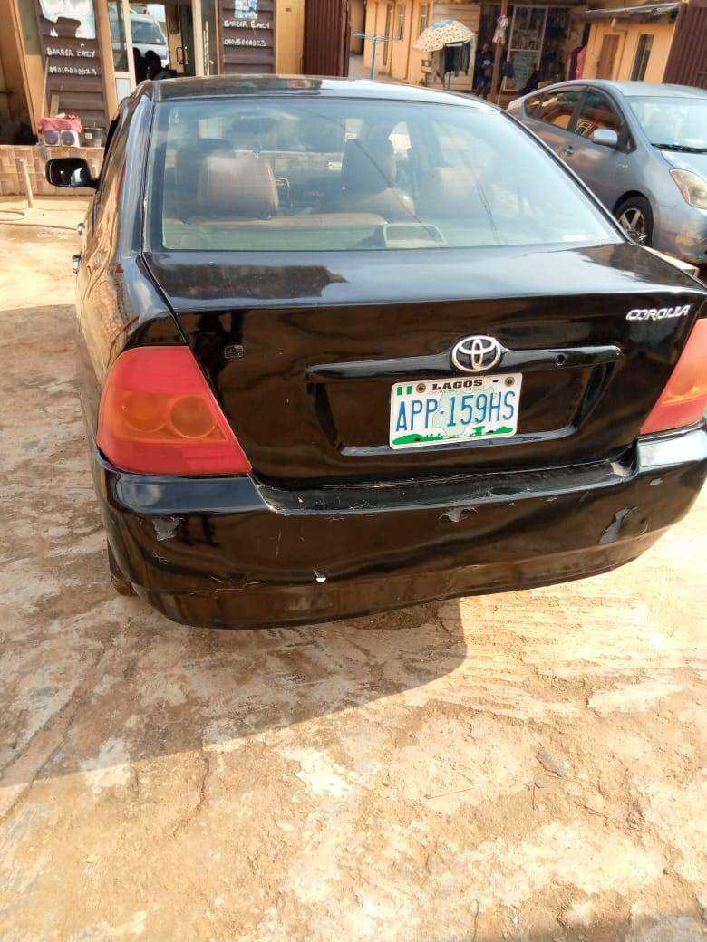 A picture of TOYOTA COROLLA 2006