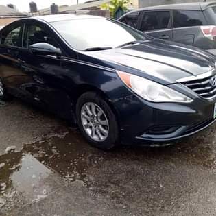 A picture of 2years registered Hyundai Sonata 2011 First body pan Engine and