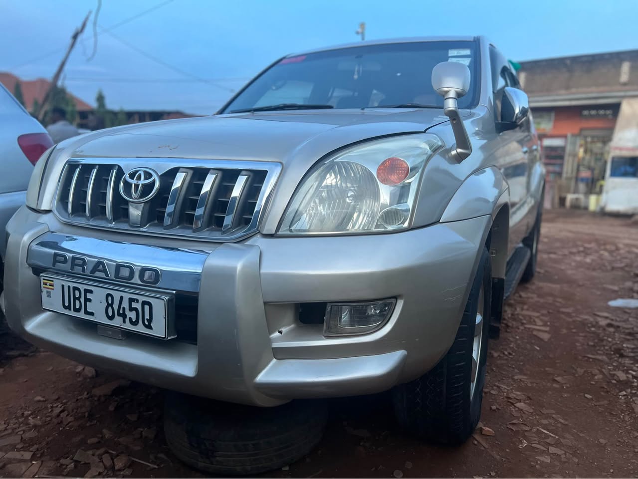 A picture of 2007 Toyota land cruiser