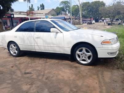 A picture of TOYOTA MARK 11 GRAND