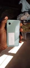 A picture of SHARP AQUOS R2 COMPACT