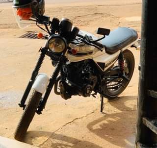 A picture of Hi Speed 150cc motorcycle unique