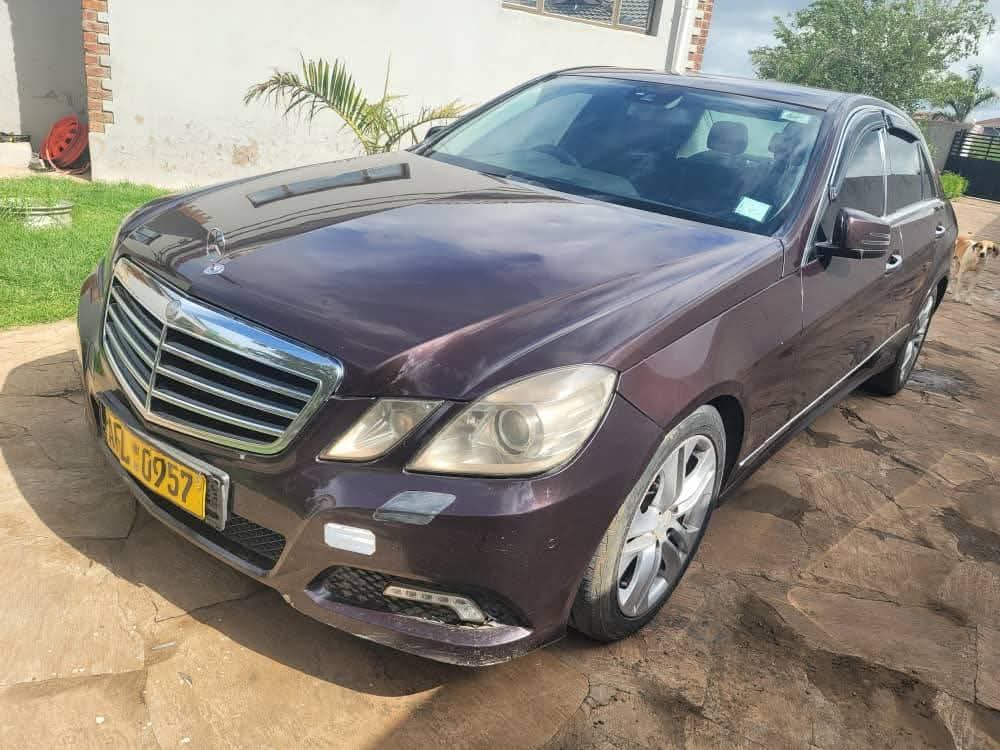 classifieds/cars mercedes