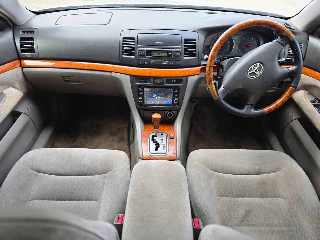 A picture of TOYOTA MARK II GX110