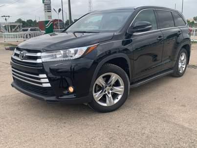 A picture of Toyota Highlander 2015