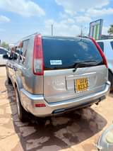 A picture of Nissan Xtrail 2.0cc Selling price 16.5m ugx 0708757322WHAT SAPP 0765192173