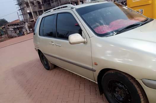 A picture of Toyota Raum
