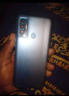 A picture of Tecno camon 18i for sale. 4gb ram and 128gb rom