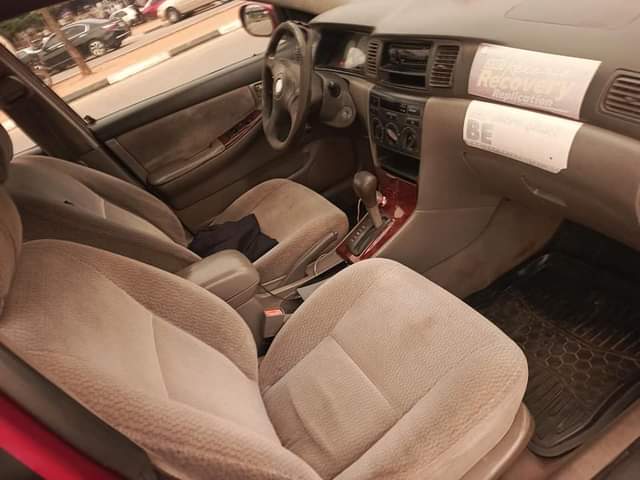 A picture of 2005 TOYOTA COROLLA