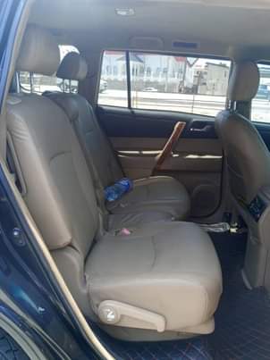 A picture of Toyota Highlander 2008