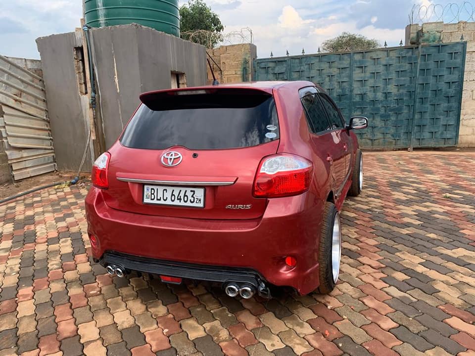 toyota auris