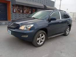 A picture of Lexus Rx330 2006 model Buy and drive Belguim grade Location
