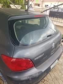 A picture of Peugeot 307 Manual Transmission 4 sale