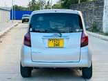 A picture of Toyota Ractis
