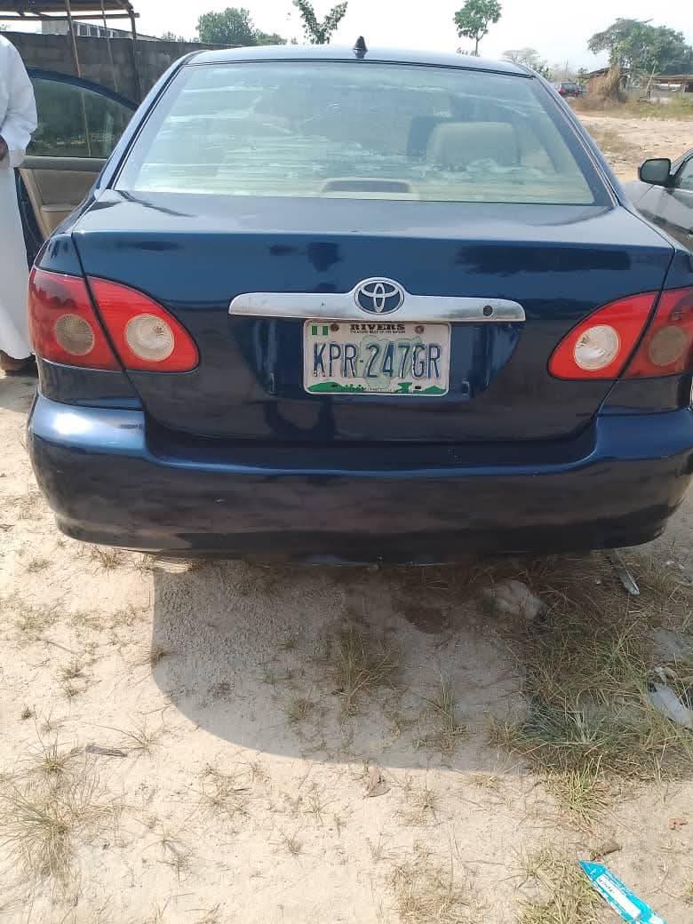 A picture of 2005 Toyota corolla