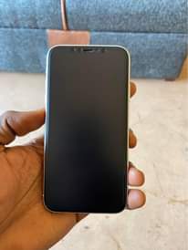 A picture of Iphone xr
