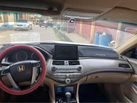 A picture of Honda Accord 09