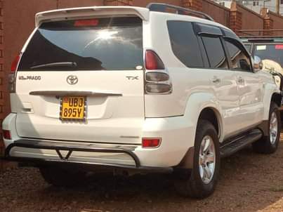 A picture of LAND CRUISER PRADO 2008