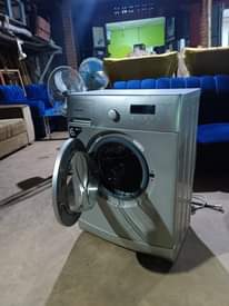 A picture of We buy and sell new en used household items