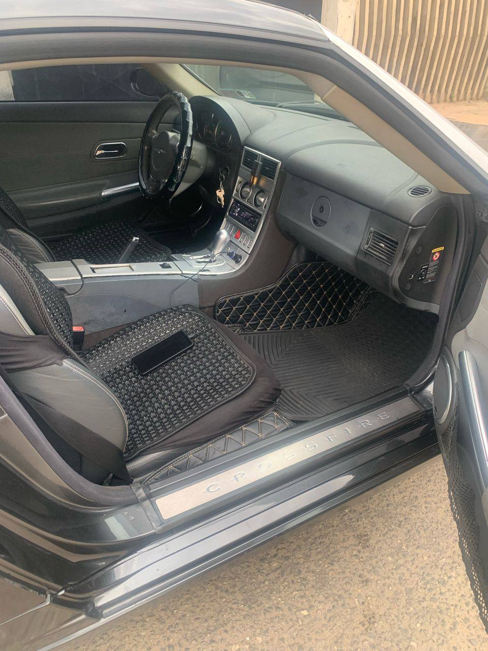A picture of Chrysler Crossfire 2006