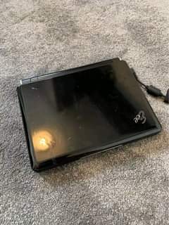 A picture of Asus mini laptop