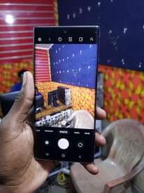 A picture of Samsung Note 10 Ram 12 256GB Njoo Na 350k Nakupa