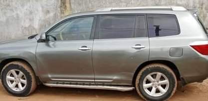 A picture of 09 Highlander