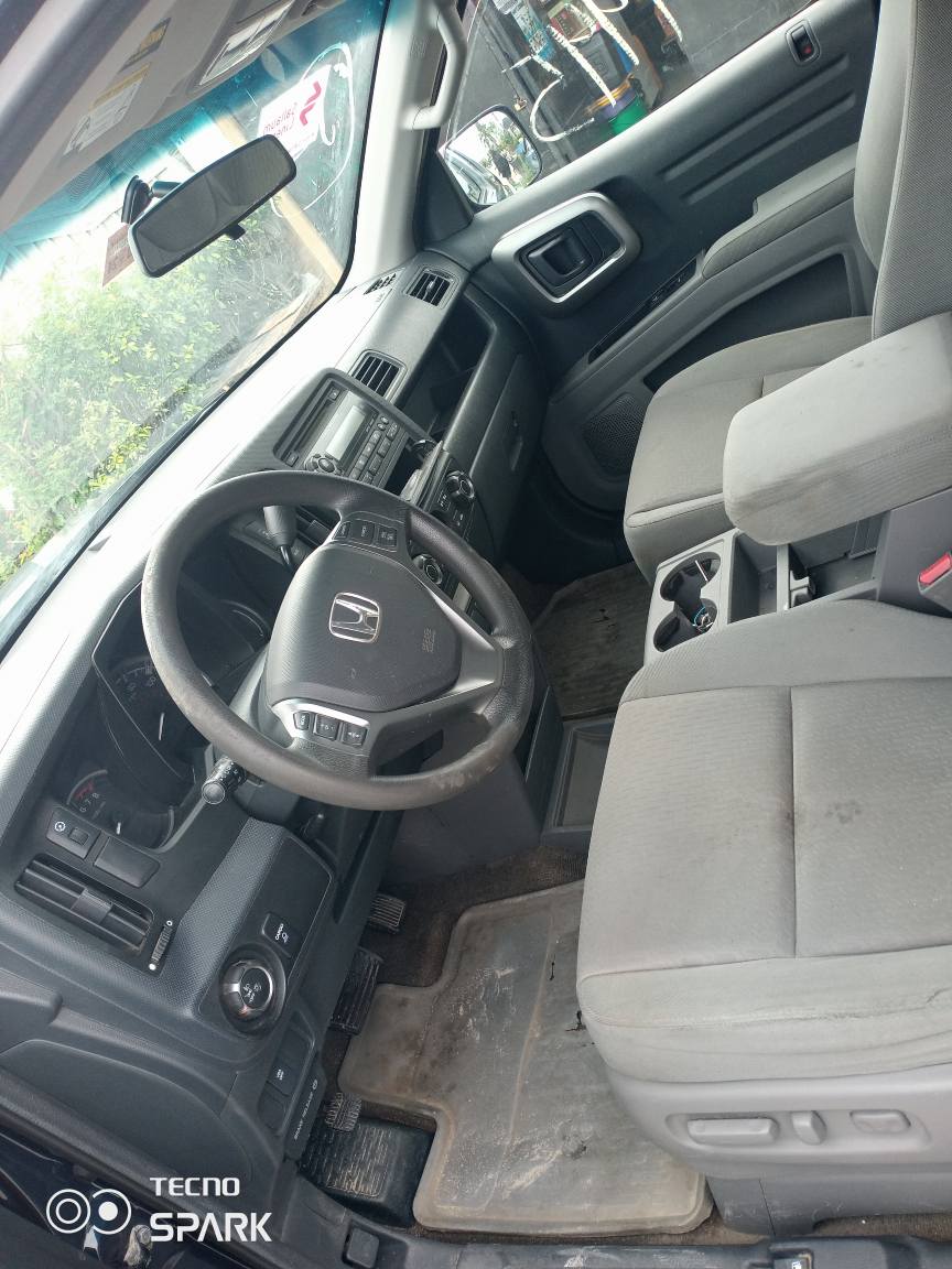 A picture of Honda Ridgeline 2010