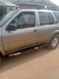 A picture of Nissan Pathfinder Model 2003 Engine Gear Gear transmission Automatic Price