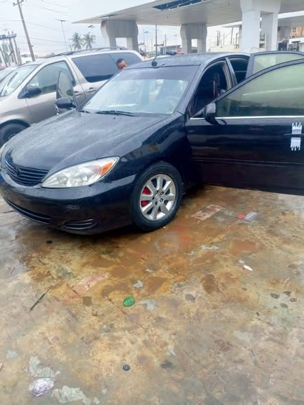 A picture of TOYOTA CAMRY