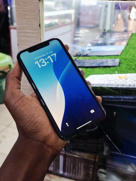 A picture of Iphone Xr