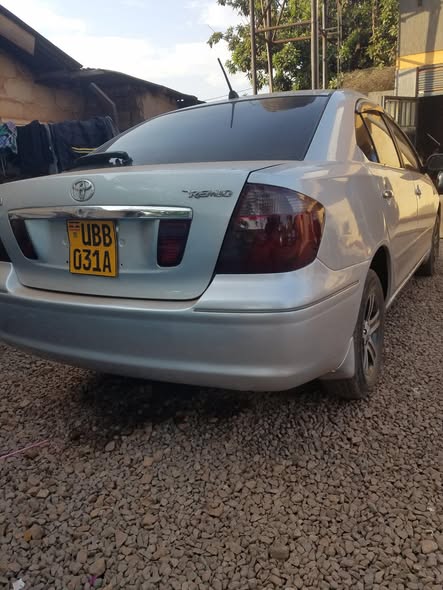 A picture of 2005 Toyota premio