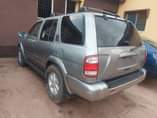 A picture of 2002 Nissan Pathfinder N