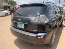 A picture of LEXUS RX330