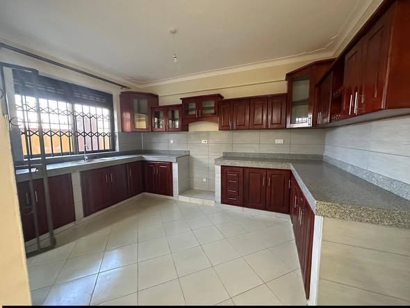 A picture of Spacious 3 bedrooms 2 bathrooms Apartment for Rent at 1