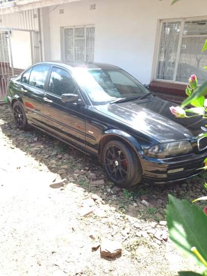 classifieds/cars bmw