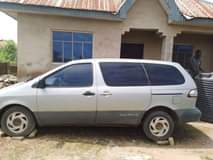 A picture of 2005 Toyota Sienna