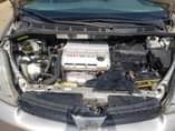 A picture of Toyota Siena 4