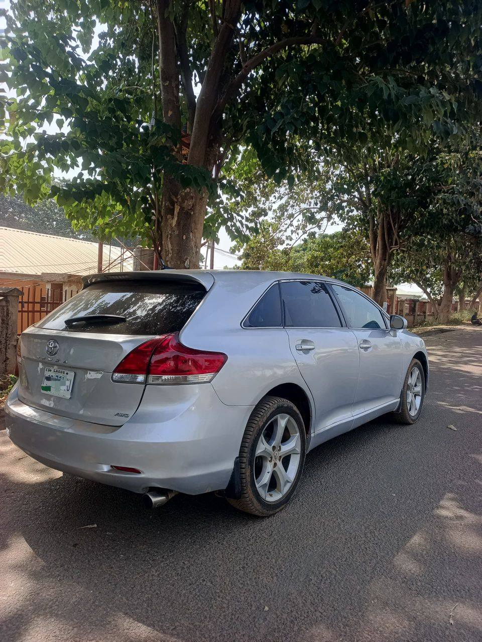 A picture of FIRST BODY 2010 TOYOTA VENZA V6 ENGINE WITH UNTEMPERED ENGINE