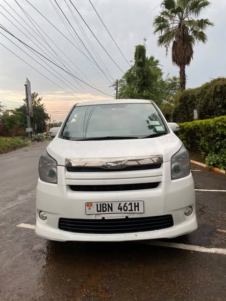 used toyota noah
