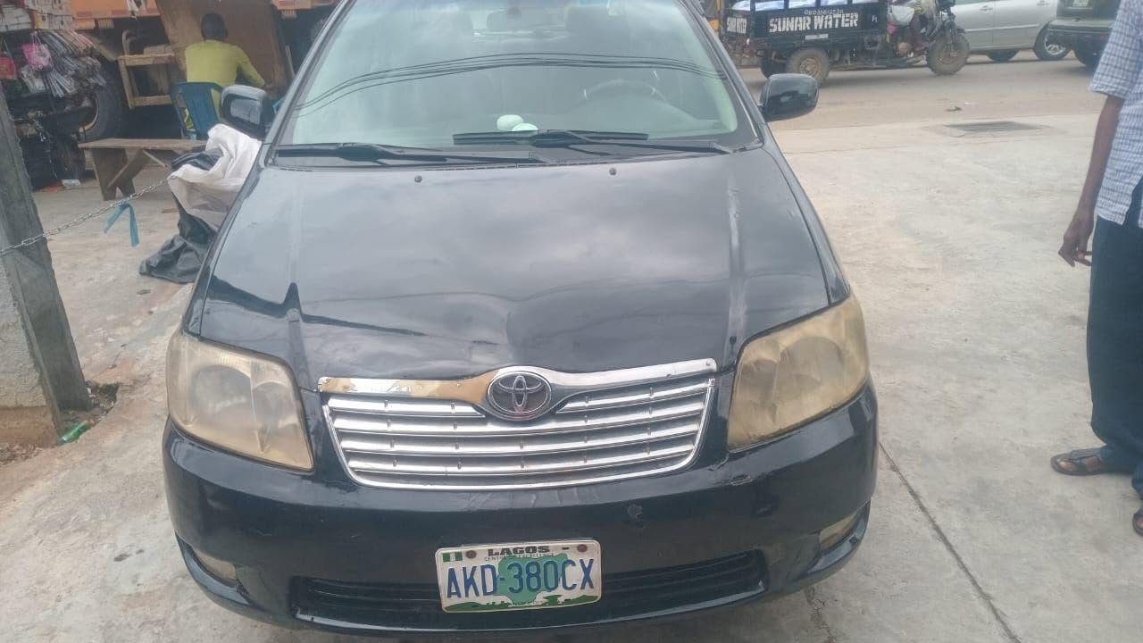 A picture of Toyota Corolla bank type manual