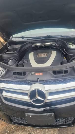 A picture of Mercedes Benz Glk 012