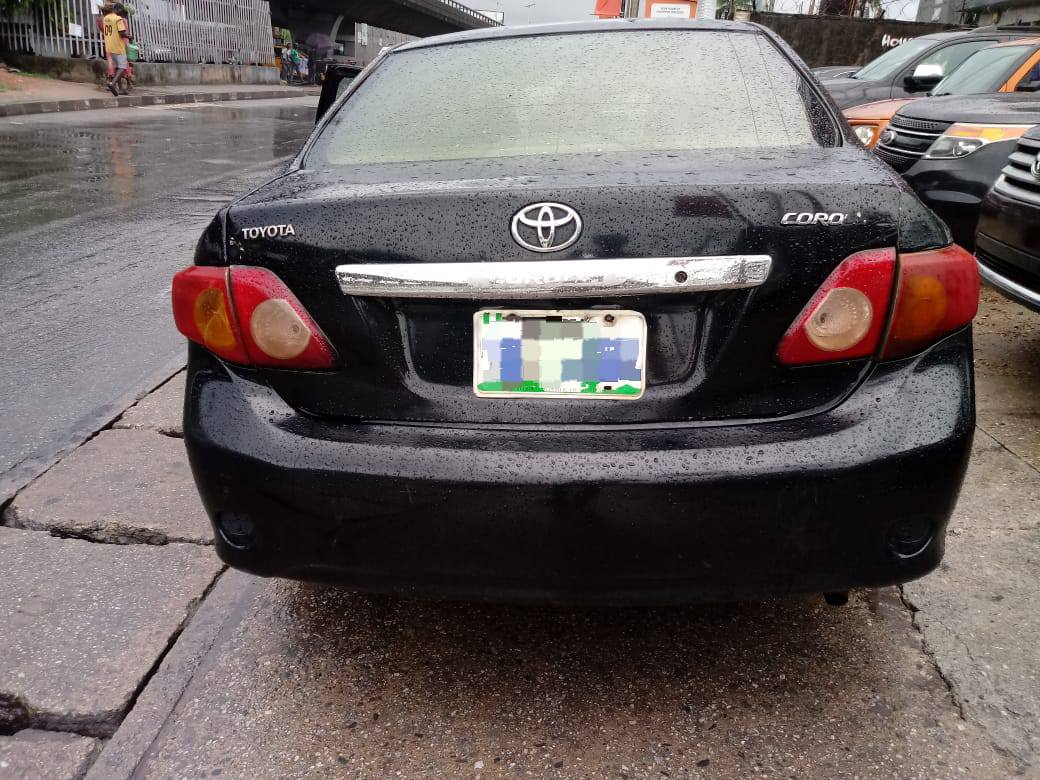A picture of Toyota Corolla 08