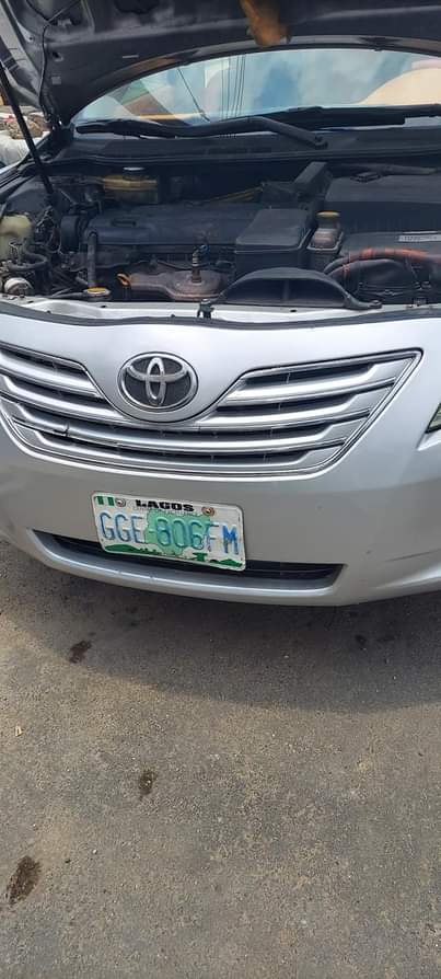 A picture of Toyota camry 2008 high breed