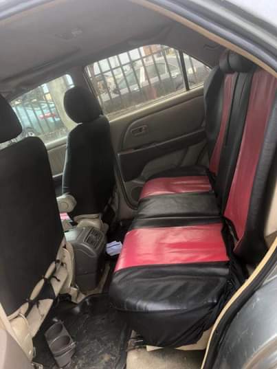 A picture of FREELexus Rx300 07088153375
