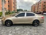 A picture of This is crystal clean Honda Accord 2008 model freshly baked
